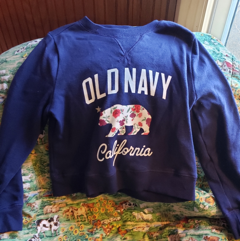 Girl's size 5 Old Navy sweatshirt